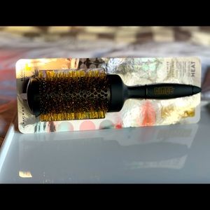 Cricket binge 2” blowout brush